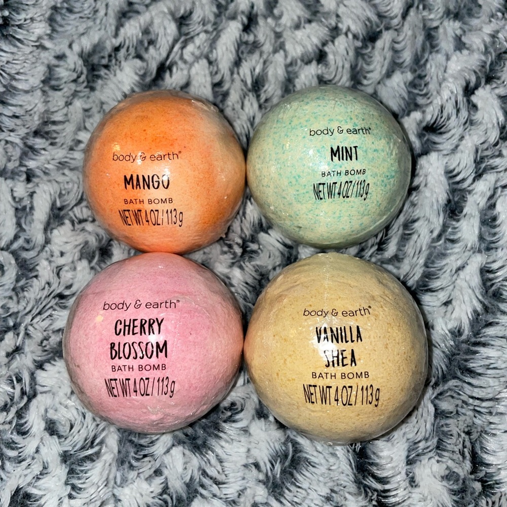 body and earth 4 pack bath bombs
